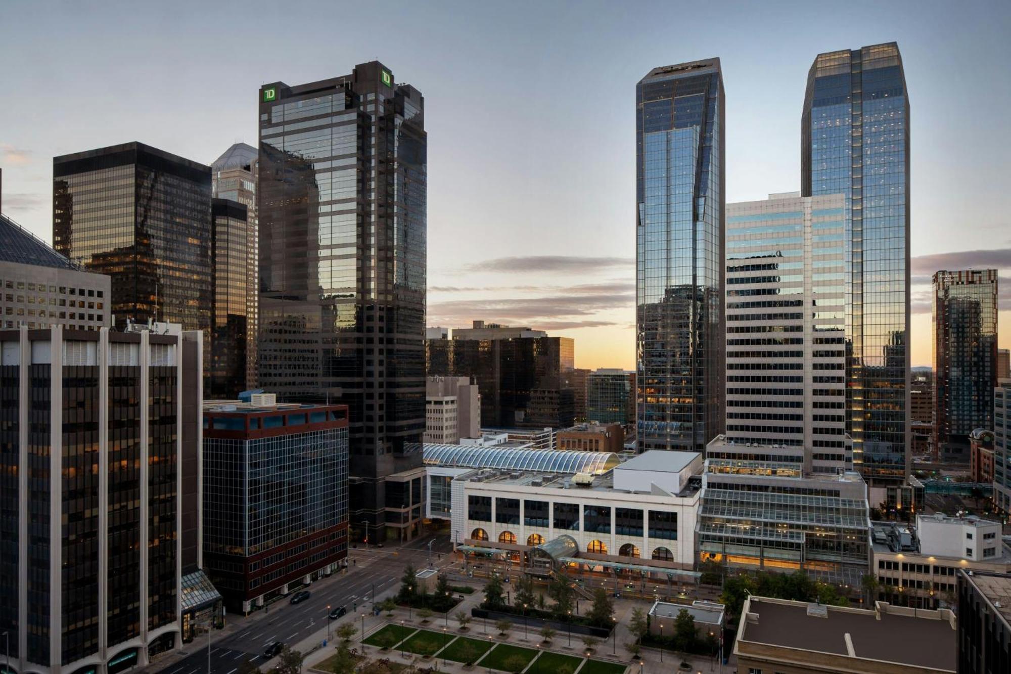 Hotel The Dorian, Autograph Collection YYC Exterior foto